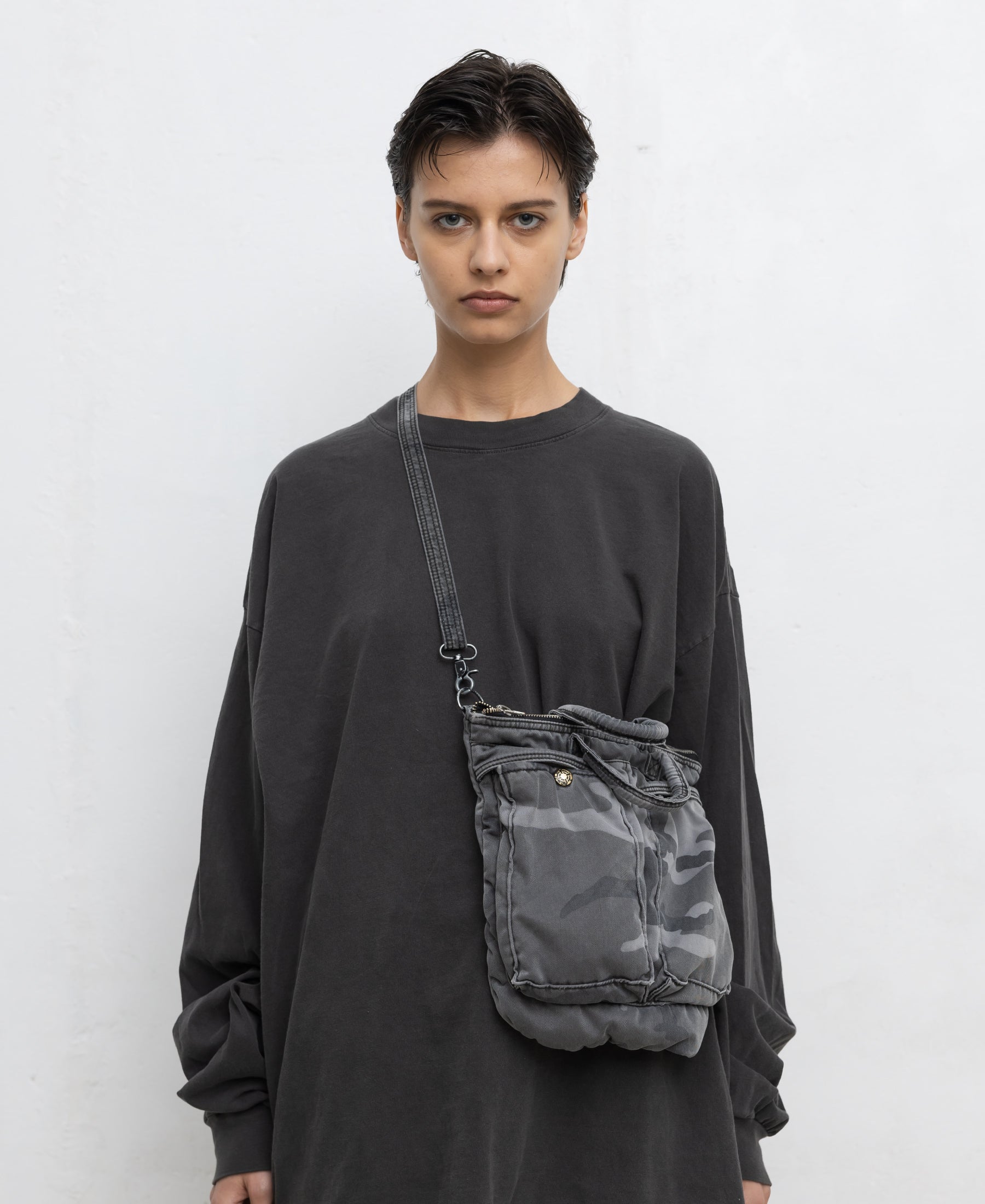 ANTIQUE WASH 2WAY MINI CAMO HELMET BAG | UC