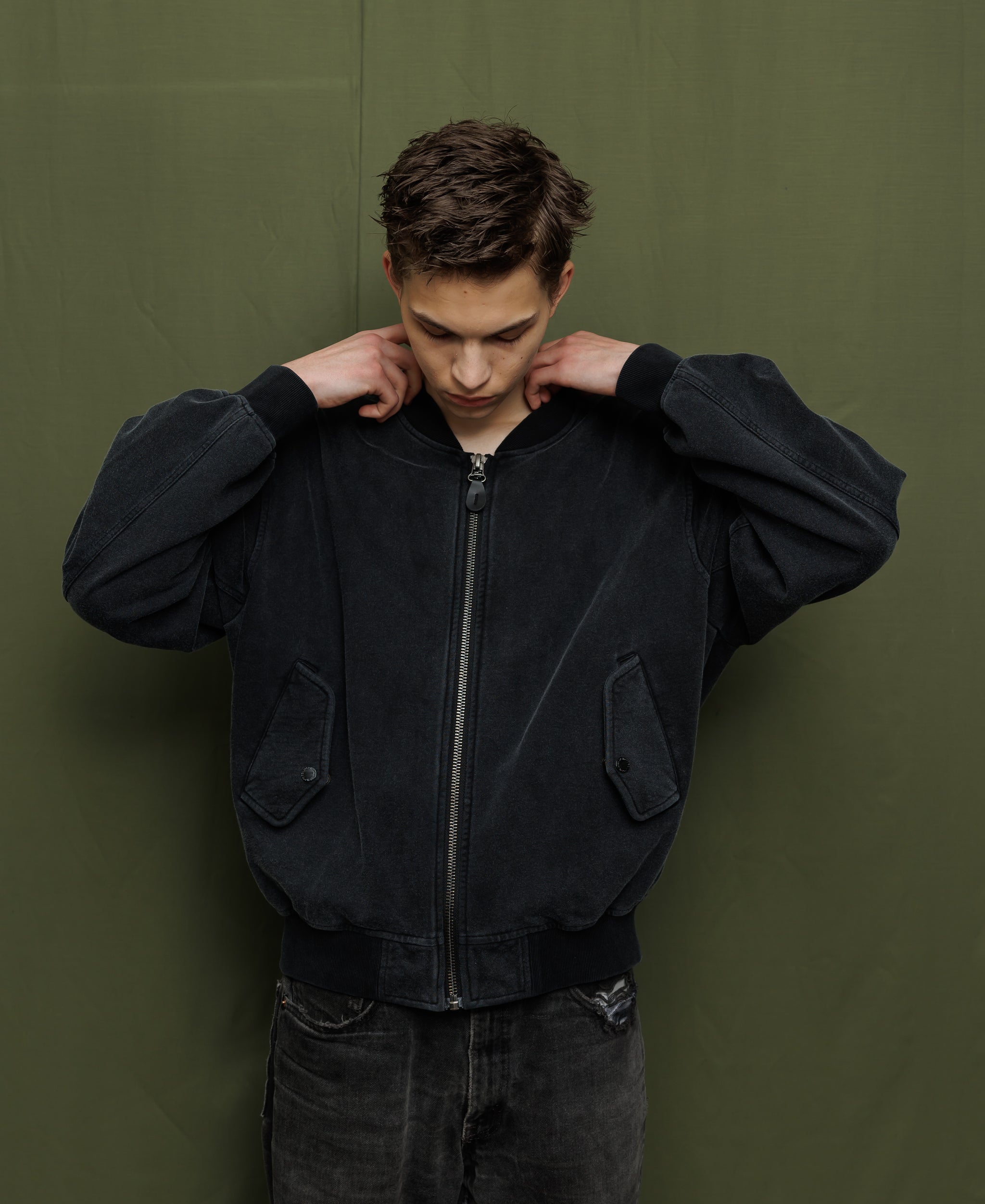 SUN FADED WASH SWEAT BOMBER JACKET - BLACK