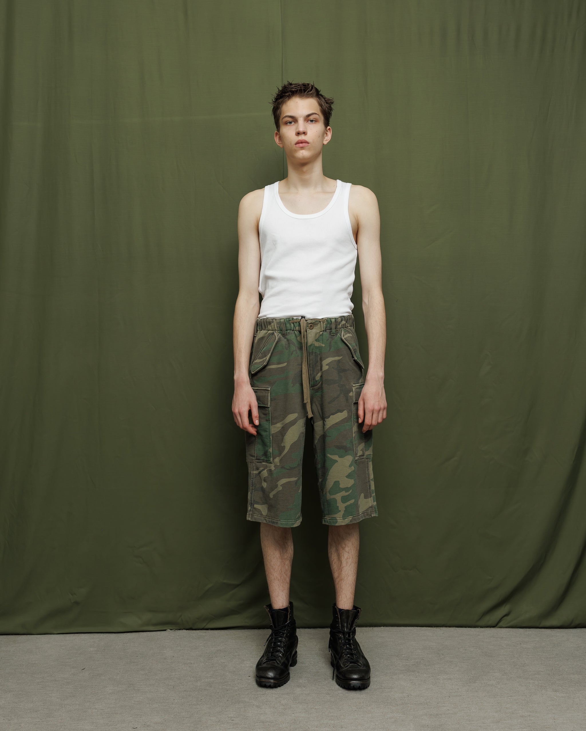 SUN FADED WASH SWEAT CARGO 3/4 SHORT PANTS - WOODLAND CAMO